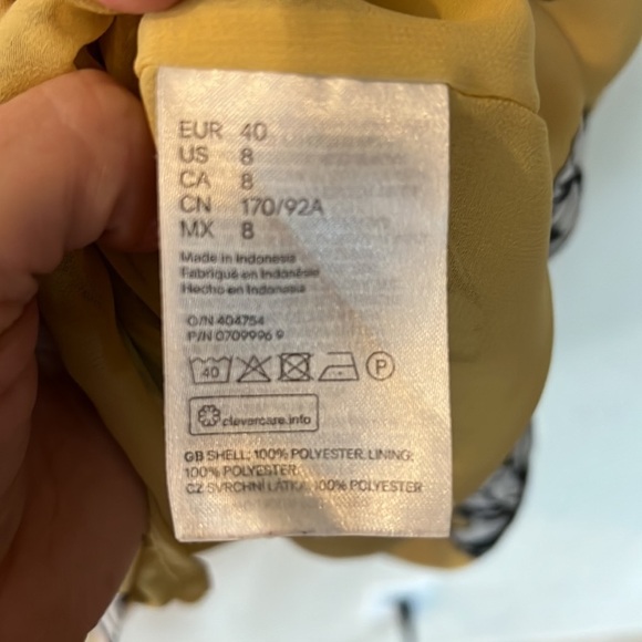 H&M Floral Shift Dress. Yellow/Black Tulips. Short Sleeve. Sz8 EUC. - Picture 7 of 9